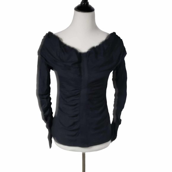 VENUS Black off the Shoulder size Medium Long Sleeve Top NEW - Picture 1 of 9